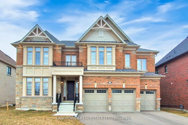52 Klees Crescent, Aurora