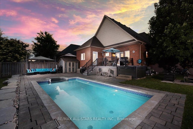 98 Bayview Avenue, Georgina