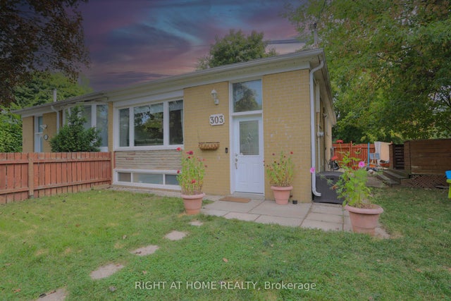 303 Blue Grass Boulevard, Richmond Hill