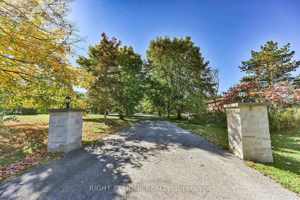 18 Mccowan Lane, Whitchurch-Stouffville
