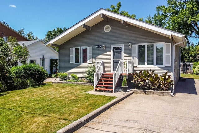 924 Vicrol Drive, Innisfil