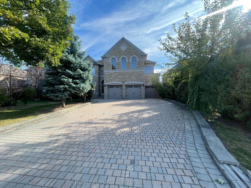 75 Silver Rose Crescent, Markham