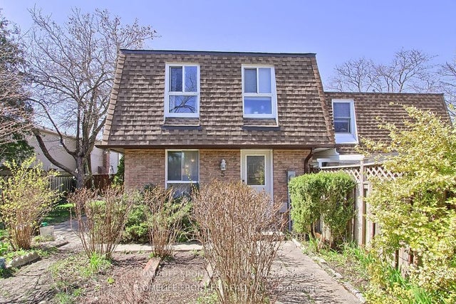 5 Penwick Crescent, Richmond Hill