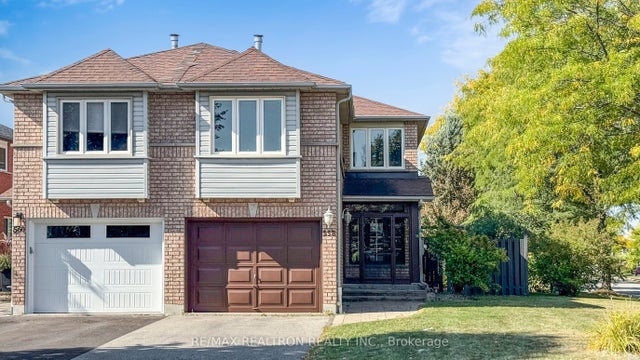 558 Willowick Drive, Newmarket