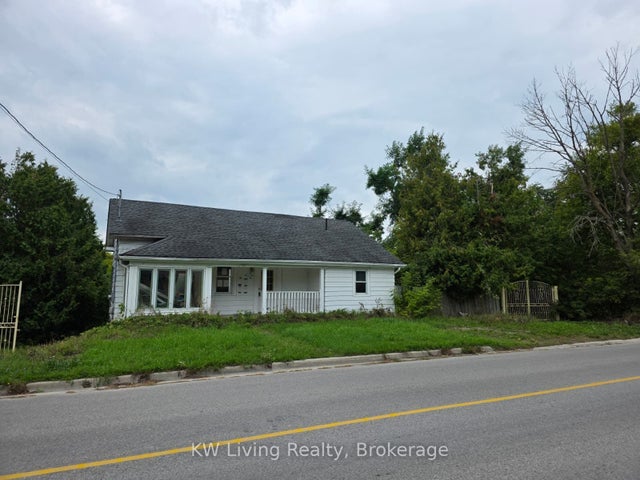 301 Victoria Avenue, Brock