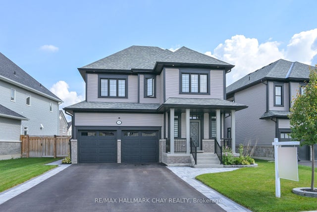 121 Strachan Trail, New Tecumseth
