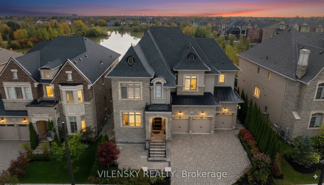 175 Woodgate Pines Drive, Vaughan
