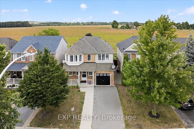 38 John W Taylor Avenue, New Tecumseth
