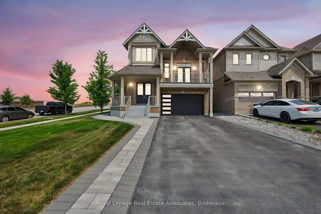 113 Sutcliffe Way, New Tecumseth