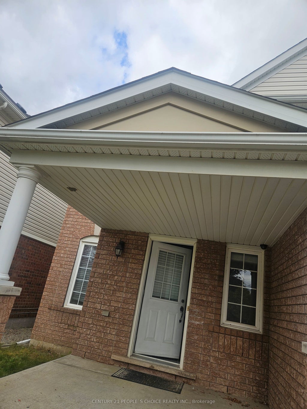 24 John W Taylor Avenue, New Tecumseth