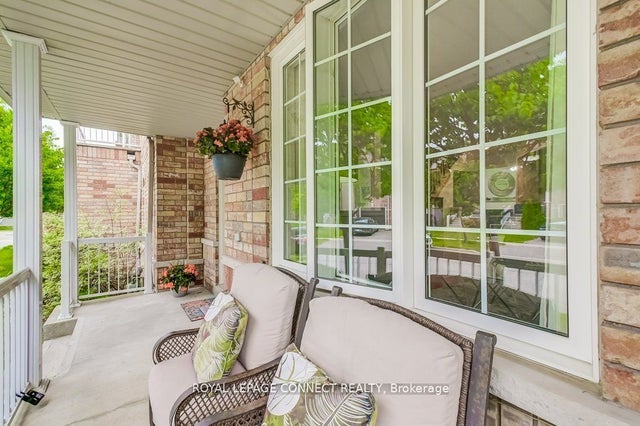 12 Harry Blaylock Drive, Markham