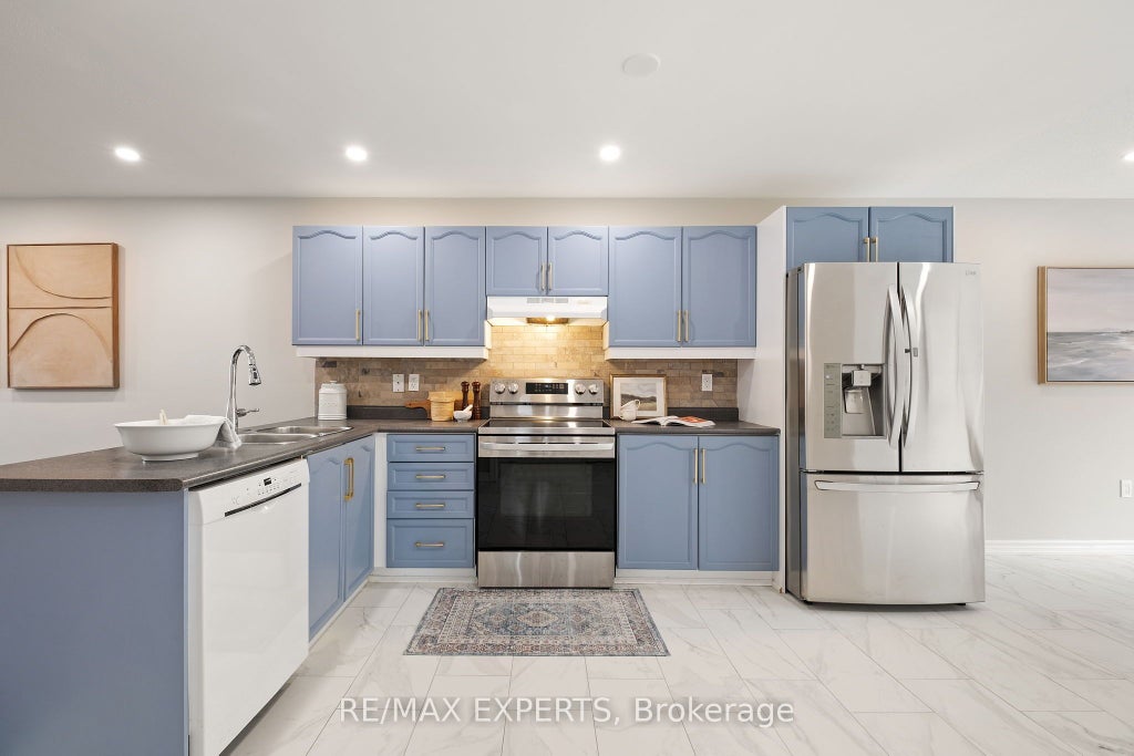 14 Aishford Road, Bradford West Gwillimbury