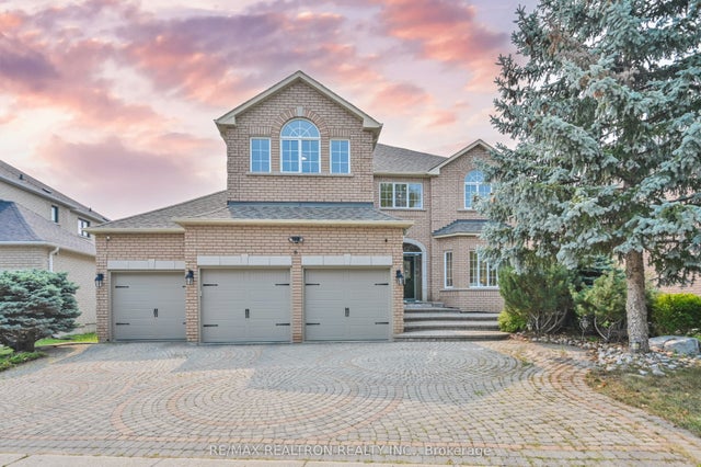 6 Renberg Drive, Markham