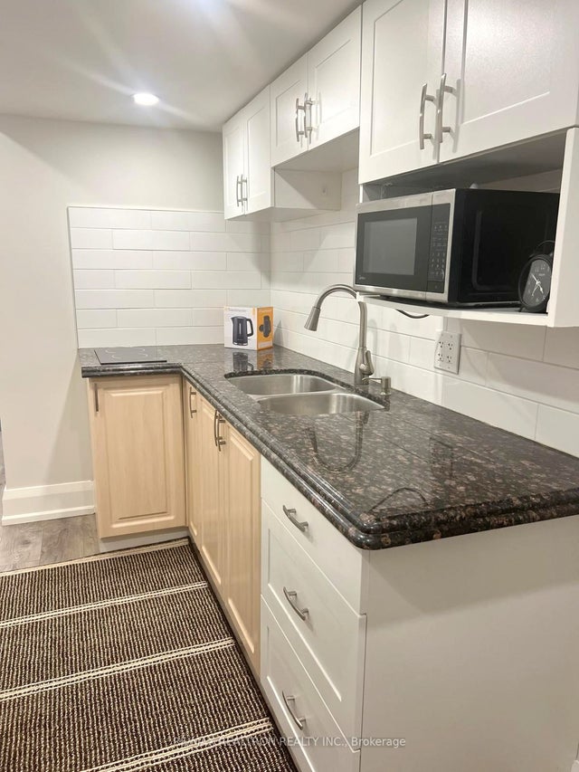 216 Athabasca Drive Bsmnt, Vaughan
