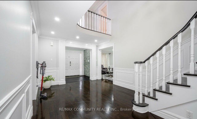 96 Zinnia Place, Vaughan