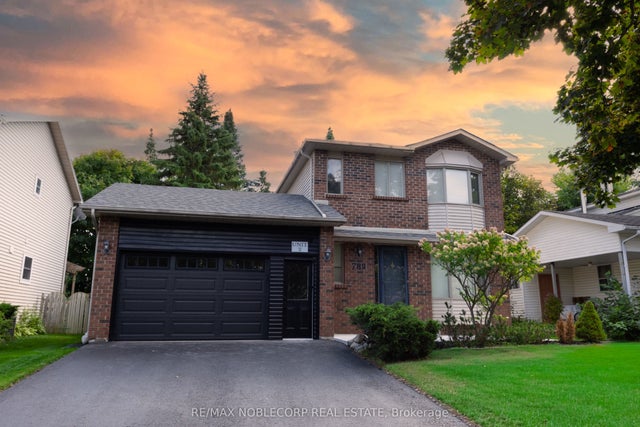 789 Candaras Street, Innisfil