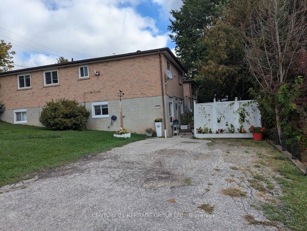176 John Street W, Bradford West Gwillimbury