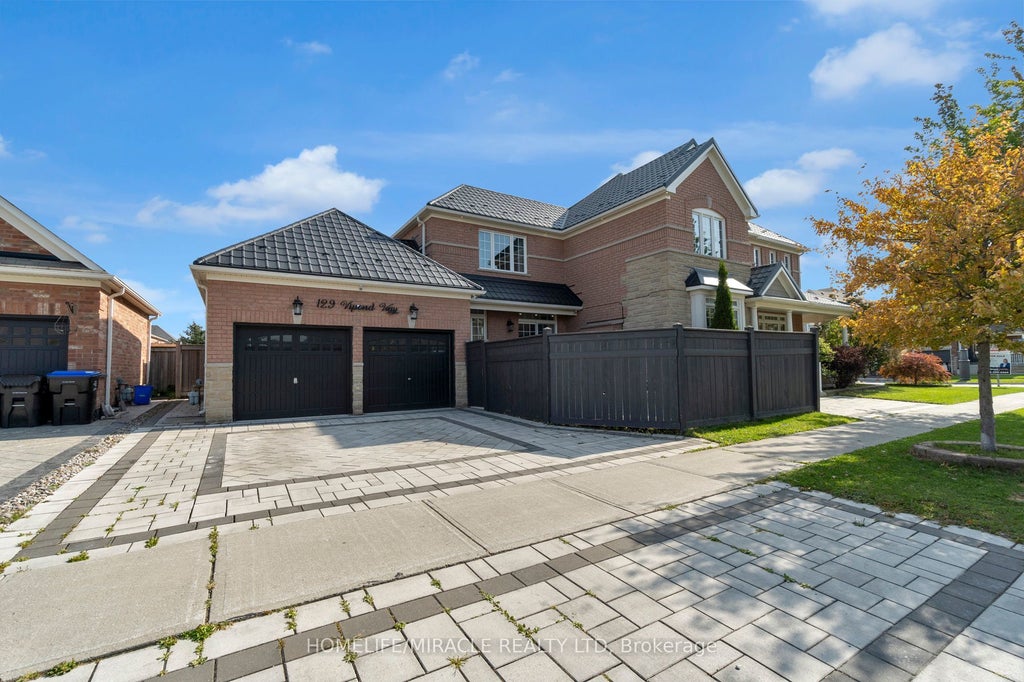 129 Vipond Way, Bradford West Gwillimbury