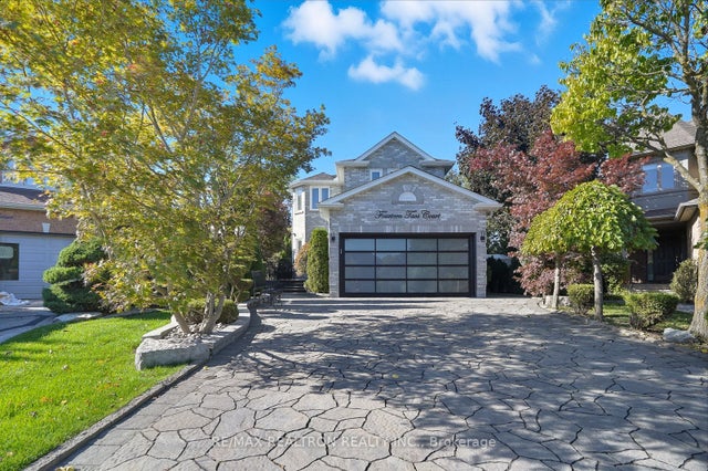 14 Taos Court, Richmond Hill