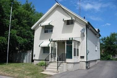 89 Centre Street E Main Floor, Richmond Hill