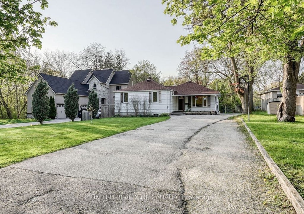 126 Weldrick Rd Road W Lower, Richmond Hill