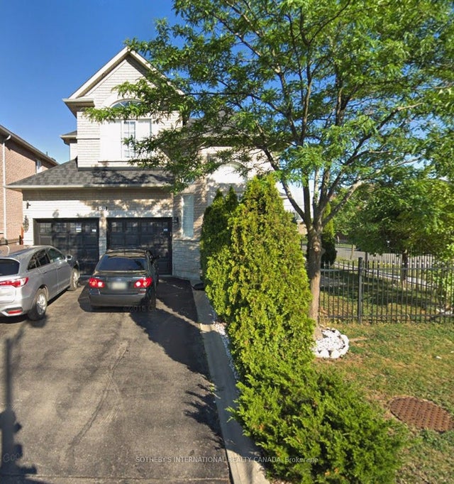 131 Via Carmine Avenue Lower, Vaughan