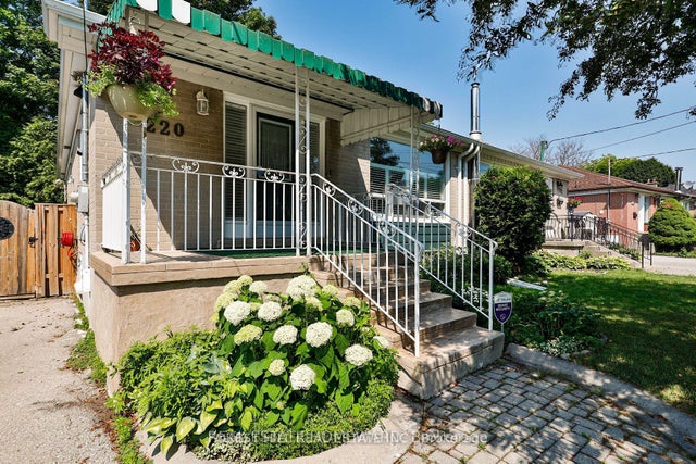 220 Neal Drive (basement), Richmond Hill