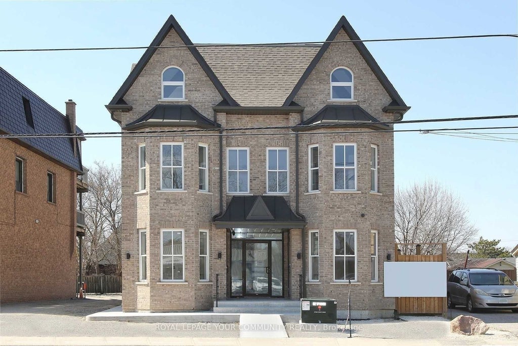 352 Main Street N 2b, Markham