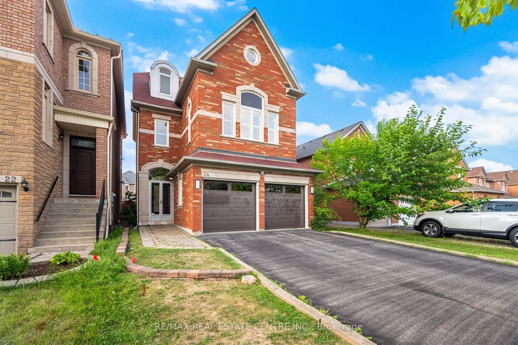 24 Futura Avenue, Richmond Hill