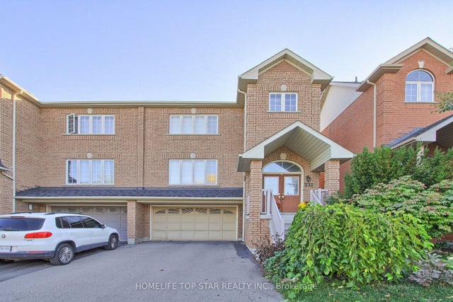 231 Knapton Drive, Newmarket
