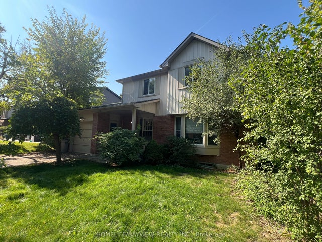 32 Penwick Crescent, Richmond Hill