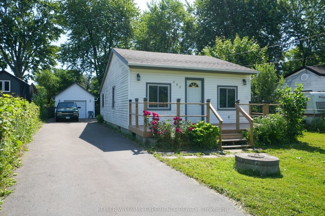 767 Sedore Avenue, Georgina