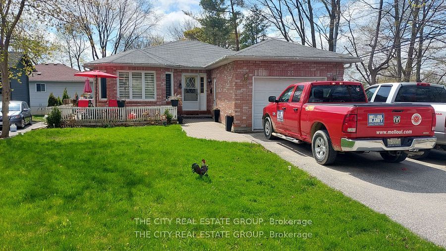 22 Pineway Avenue Main Floor, Georgina