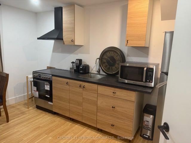 122 Mill Street Bsmt, Richmond Hill