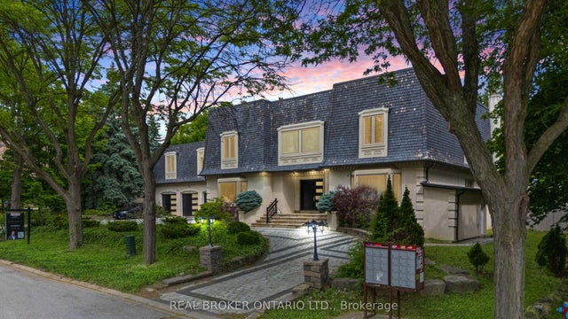 106 Teefy Avenue, Richmond Hill