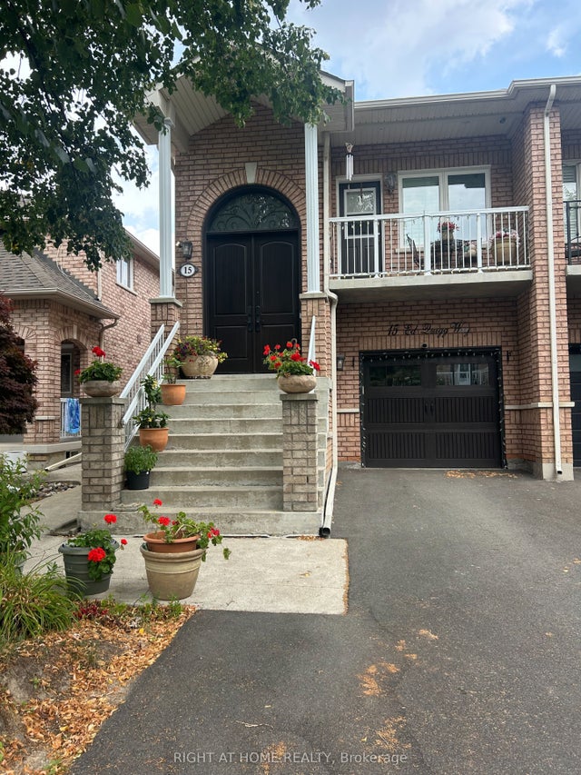 15 Ed Quigg Way, Vaughan