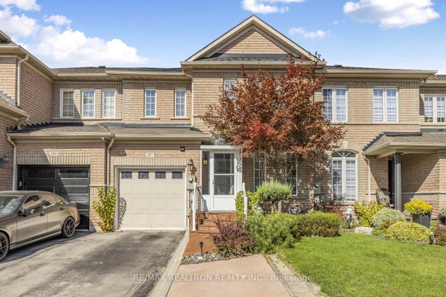 287 Wildberry Crescent, Vaughan
