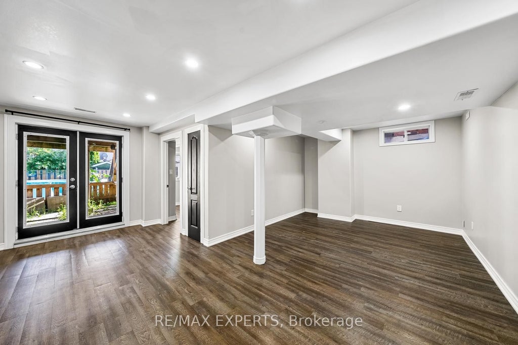 1821 Lamstone Street Lower, Innisfil