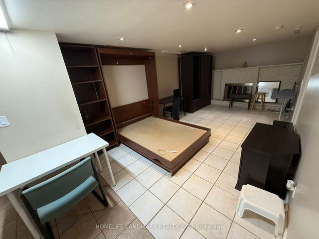 517 Lynett Crescent Basemt, Richmond Hill