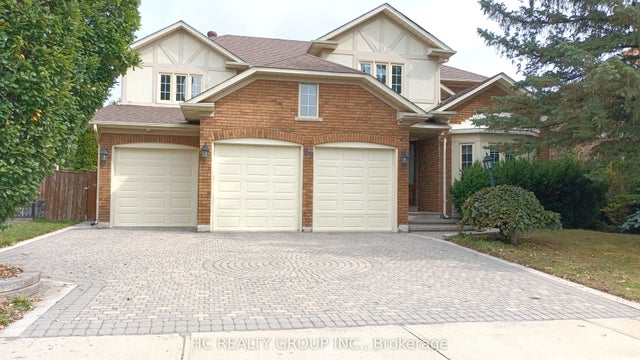 52 Chiltern Hill, Richmond Hill