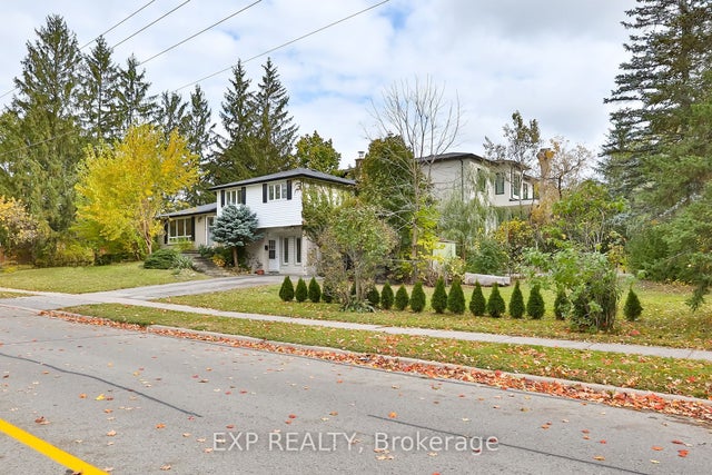 165 Carlson Drive, Newmarket