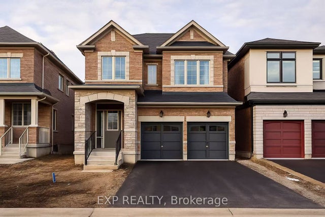 9 Kenneth Appleton Avenue, Richmond Hill
