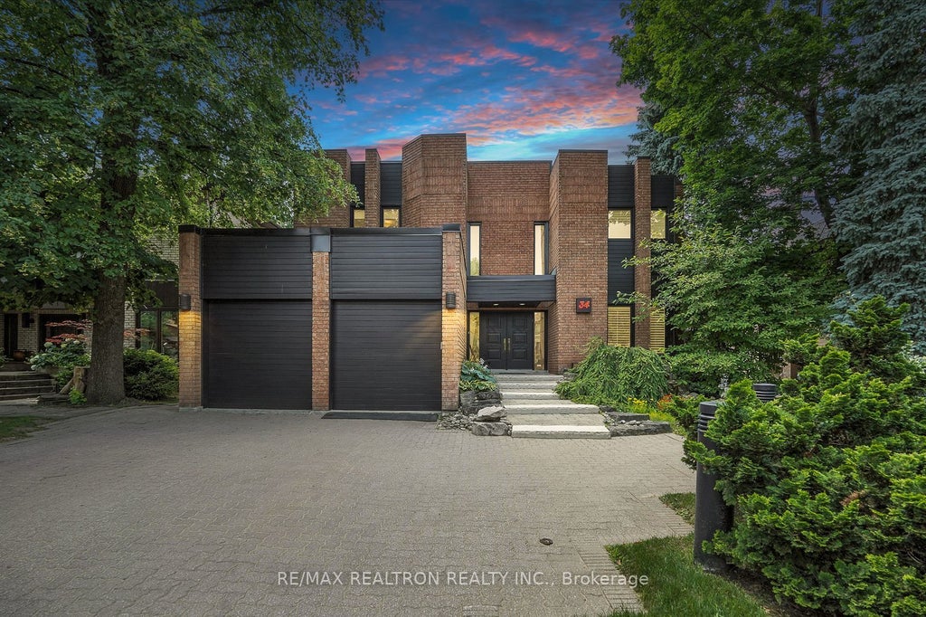 34 Prince Edward Boulevard, Markham