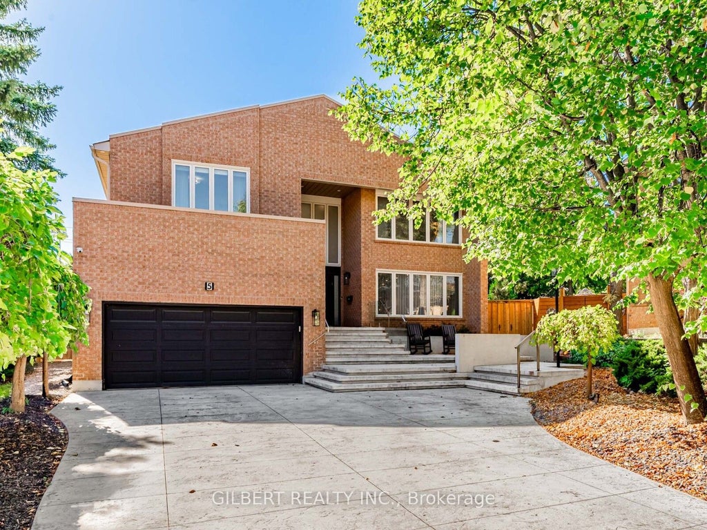 5 Lunau Lane, Markham