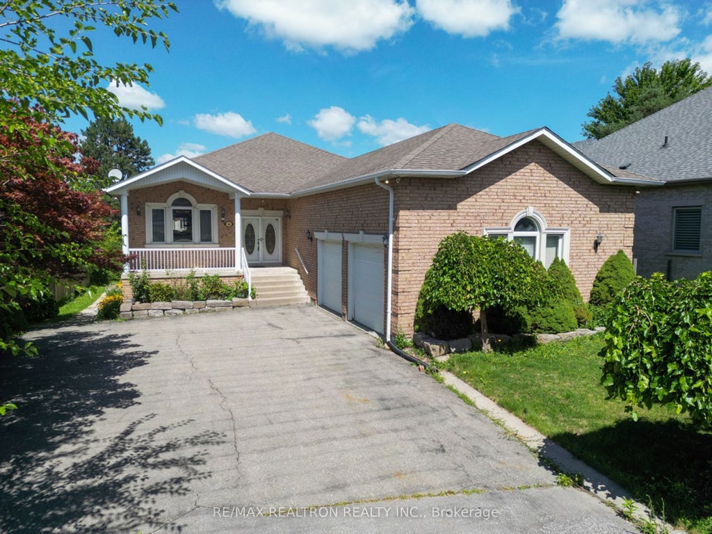 36a Puccini Drive, Richmond Hill
