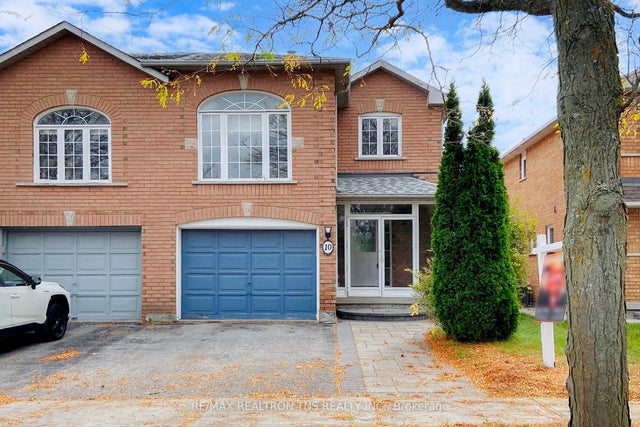 10 Breezeway Crescent, Richmond Hill