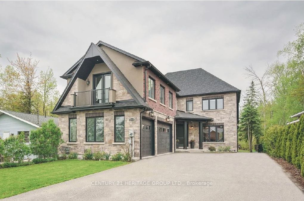 1894 Simcoe Boulevard, Innisfil