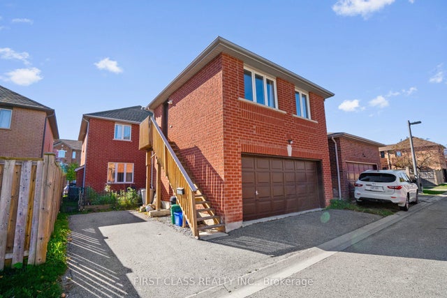 496 White's Hill Avenue Coach House, Markham