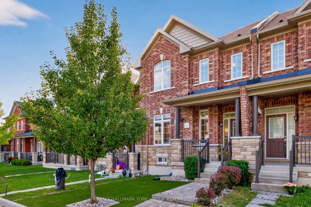14 Walter Proctor Road, East Gwillimbury