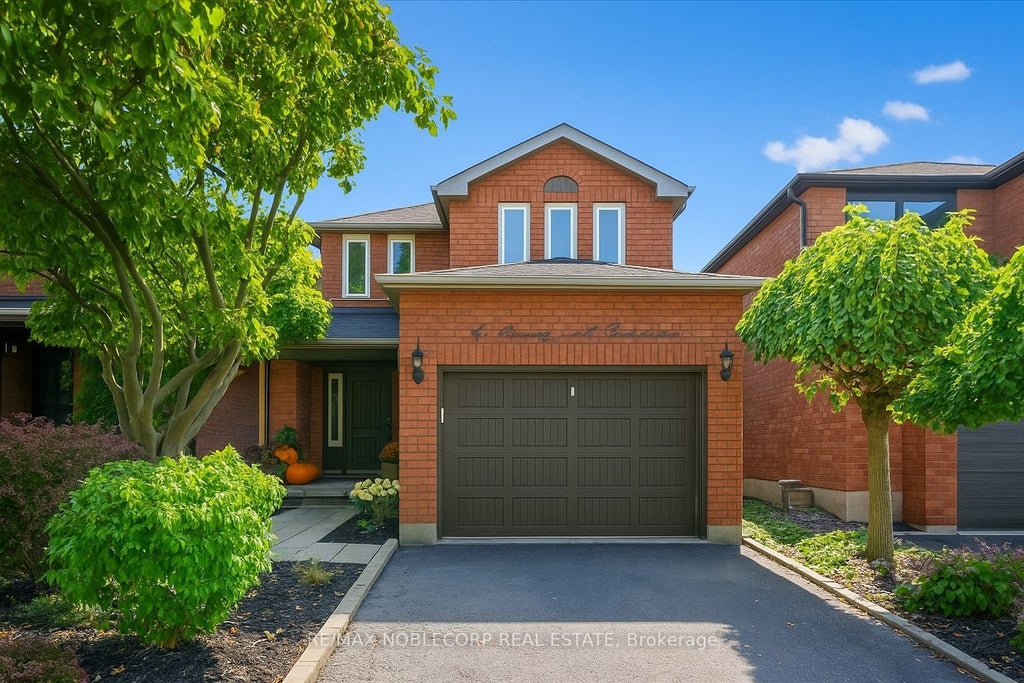 31 Mountfield Crescent, Vaughan